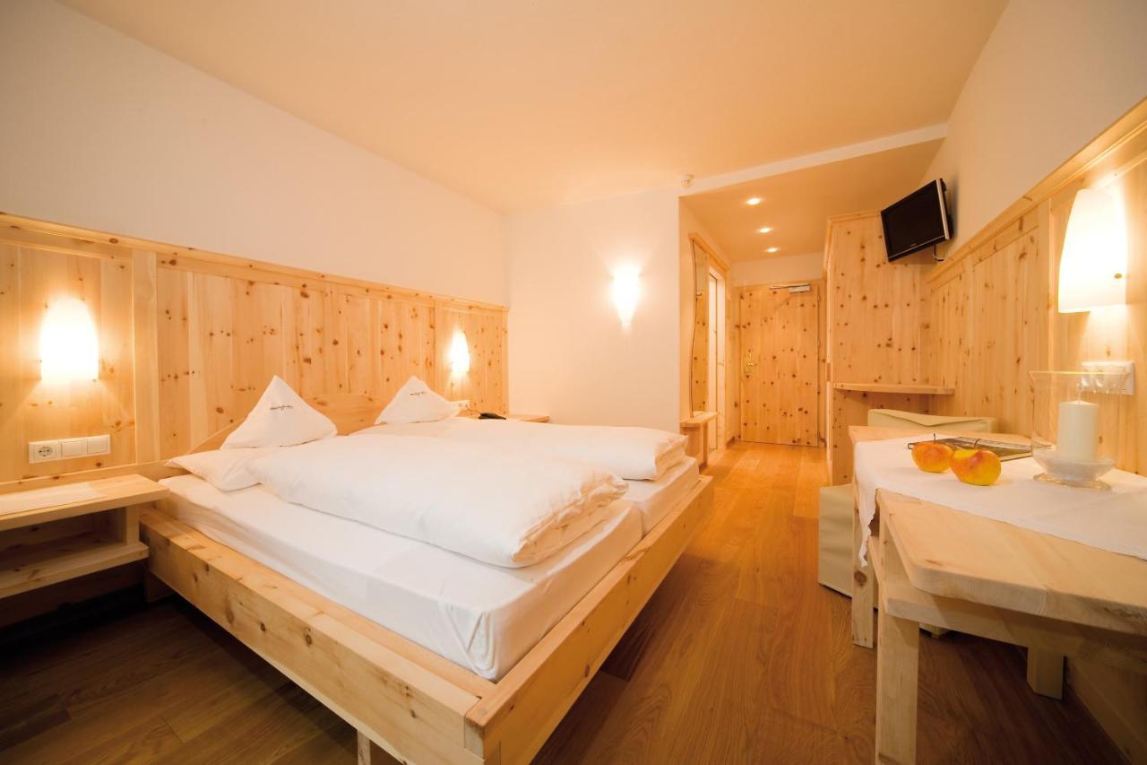 Hotel Jonathan Natz-Schabs ภายนอก รูปภาพ