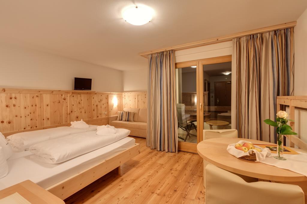 Hotel Jonathan Natz-Schabs ภายนอก รูปภาพ
